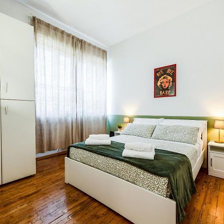 Ferienwohnung Milanese Elegance - 15 Minutes Duomo Exterior foto