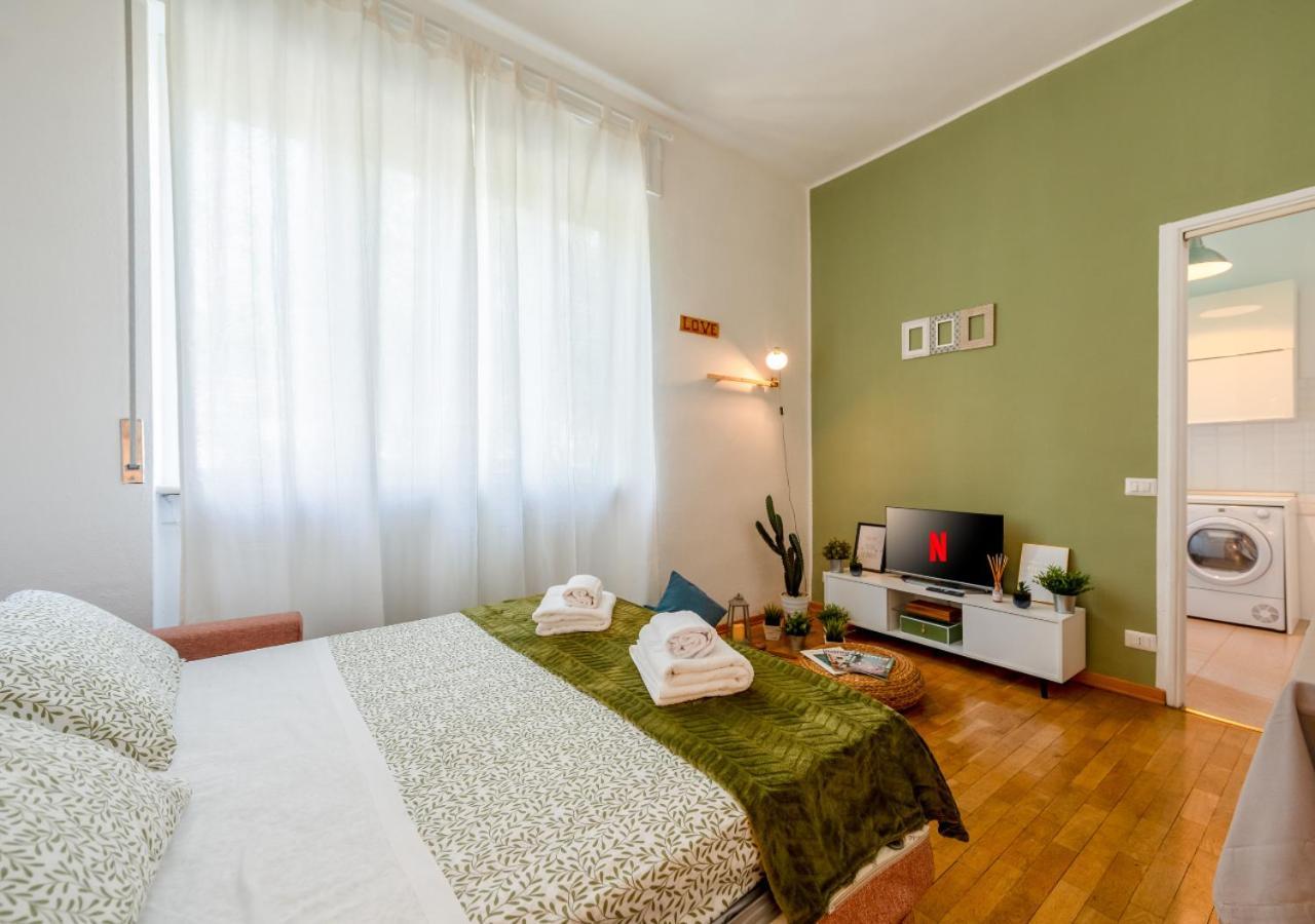 Ferienwohnung Milanese Elegance - 15 Minutes Duomo Exterior foto