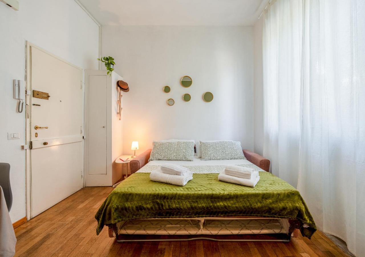 Ferienwohnung Milanese Elegance - 15 Minutes Duomo Exterior foto